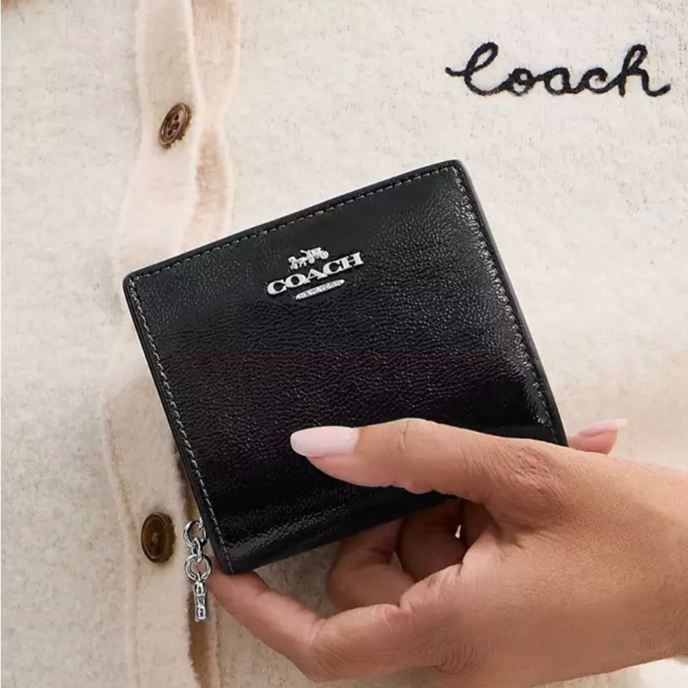 Coach Black Patent Crinkle Snap Wallet - Picture 3 of 8
